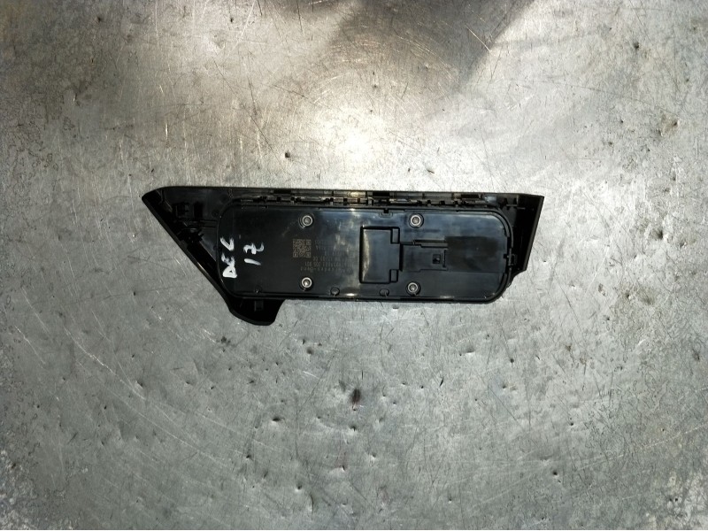 Recambio de mando elevalunas delantero izquierdo para mercedes-benz clase gla (bm 247) referencia OEM IAM A167905980312024291640