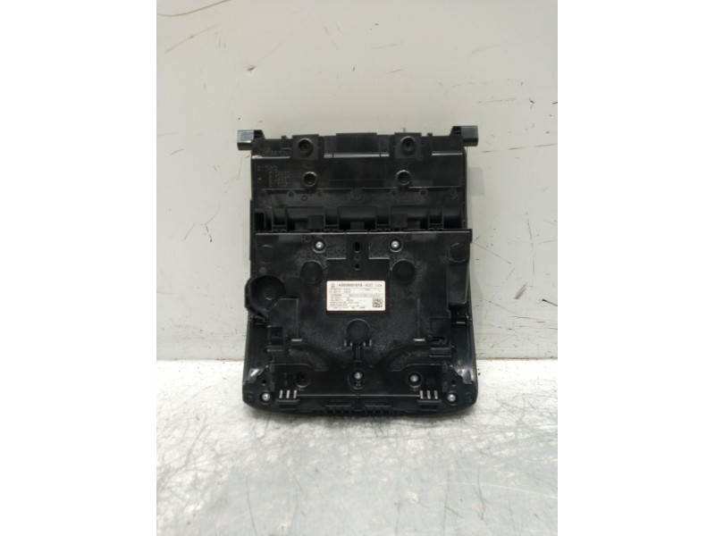 Recambio de luz interior para mercedes-benz clase gla (bm 247) referencia OEM IAM A0009001919  