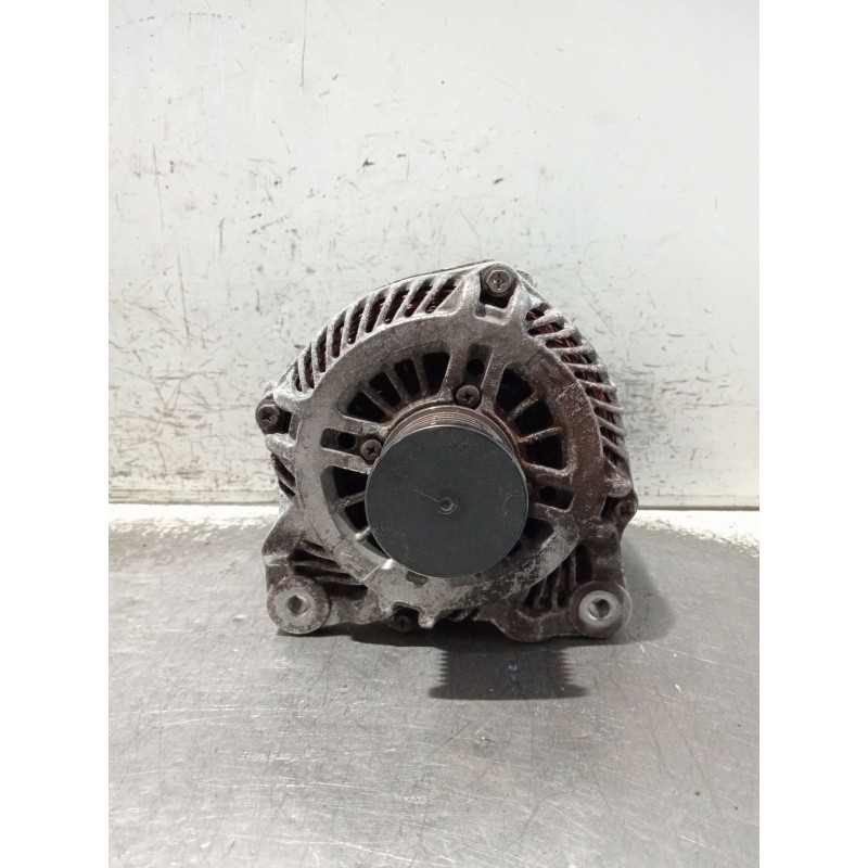 Recambio de alternador para renault laguna grandtour iii 2.0 dci referencia OEM IAM 8200654785 A004TJ0282 