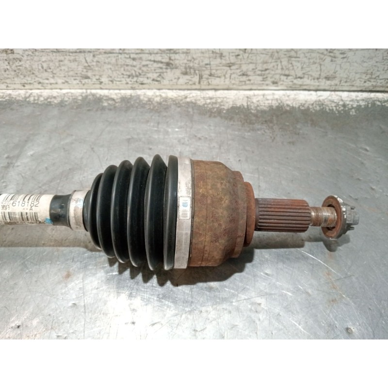 Recambio de transmision delantera izquierda para renault laguna grandtour iii 2.0 dci referencia OEM IAM 8200618182  
