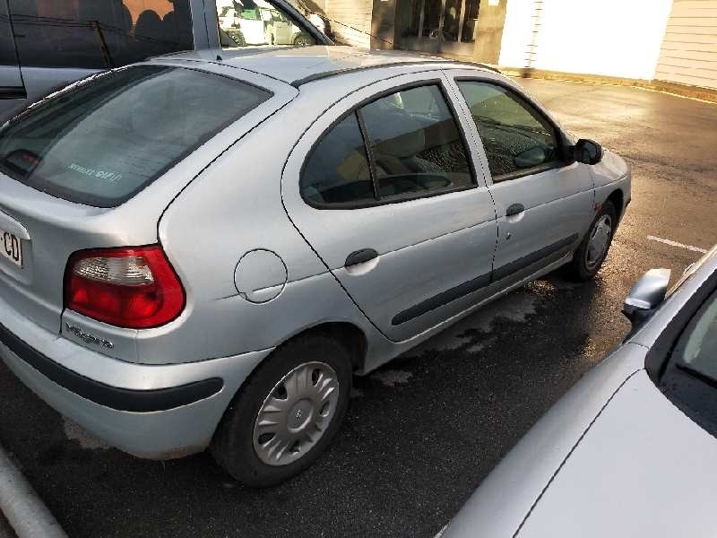 renault megane i fase 2 berlina (ba0) del año 1999