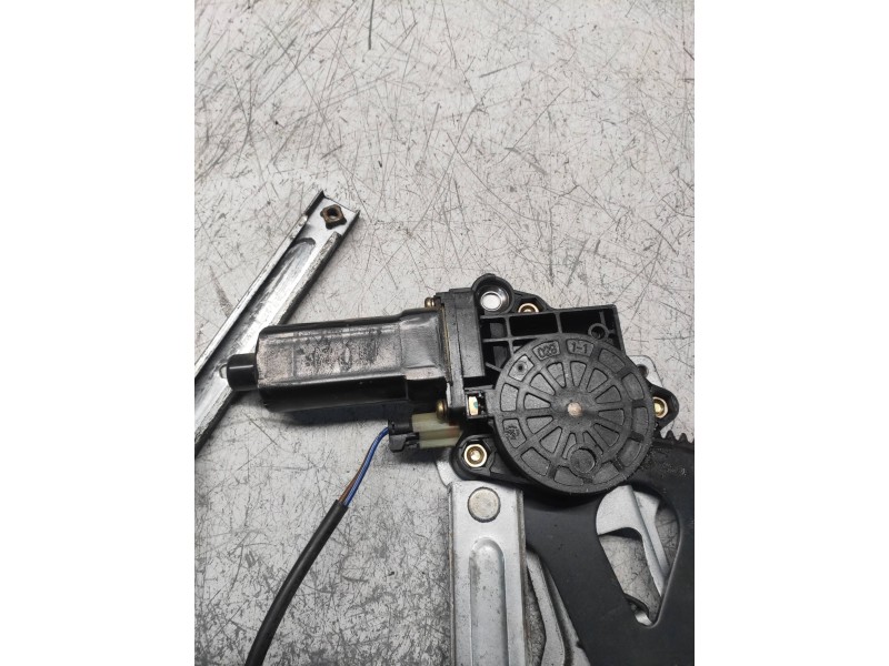 Recambio de elevalunas delantero derecho para mitsubishi galloper (hyundai) 2.5 td (5-ptas.) referencia OEM IAM   5P