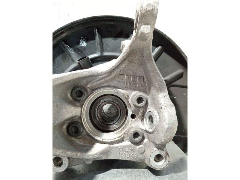 Recambio de mangueta delantera derecha para volkswagen passat cc (357) 2.0 tdi referencia OEM IAM 1K0615312F  