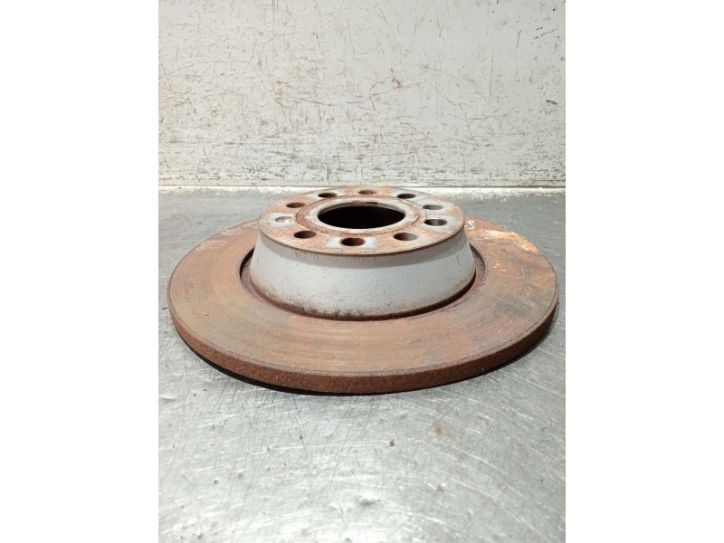 Recambio de disco freno trasero para volkswagen passat cc (357) 2.0 tdi referencia OEM IAM   