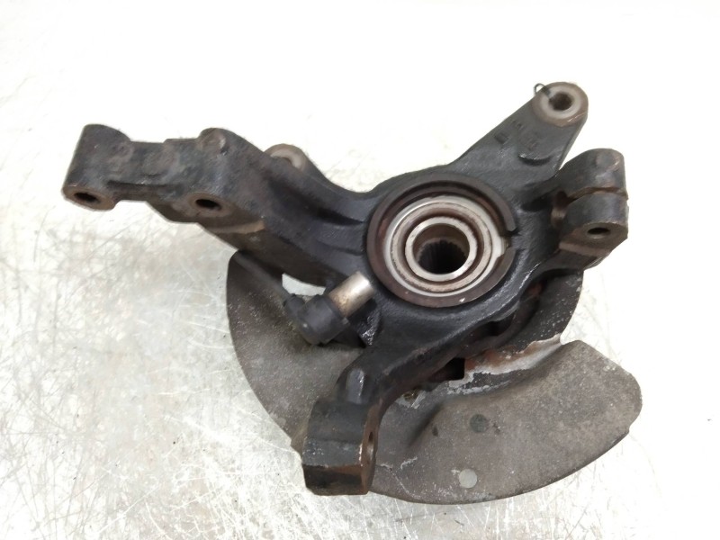 Recambio de mangueta delantera izquierda para mazda 323 berl. f/s (bj) 2.0 td f comfort referencia OEM IAM   