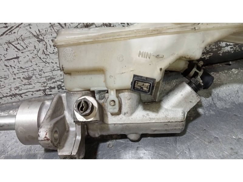 Recambio de bomba freno para toyota corolla verso (r1) 2,2 d-4d sport referencia OEM IAM 25113479  
