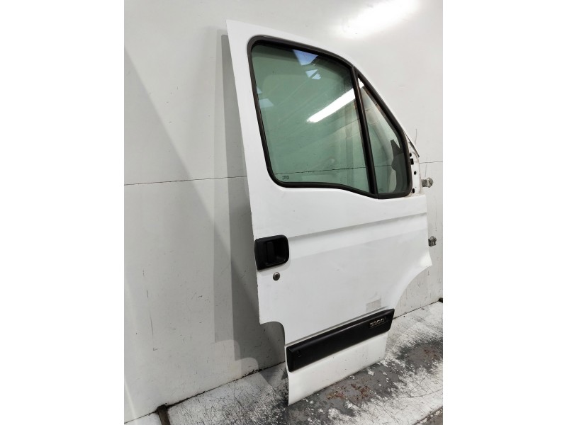 Recambio de puerta delantera derecha para opel movano 2.5 diesel (s8u-772 / l93) referencia OEM IAM   5P