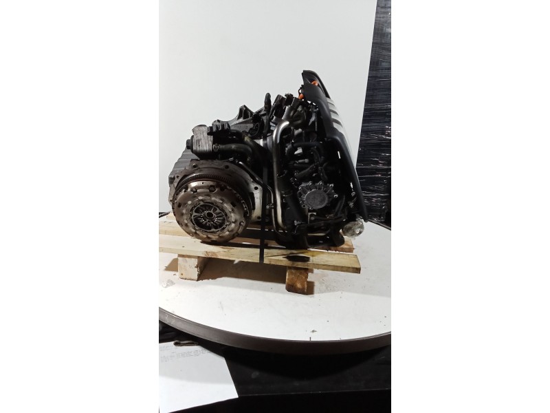 Recambio de motor completo para volkswagen touran (1t1) referencia OEM IAM AZV37590  