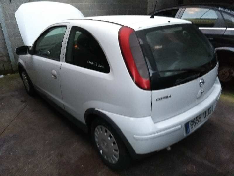 opel corsa c del año 2005