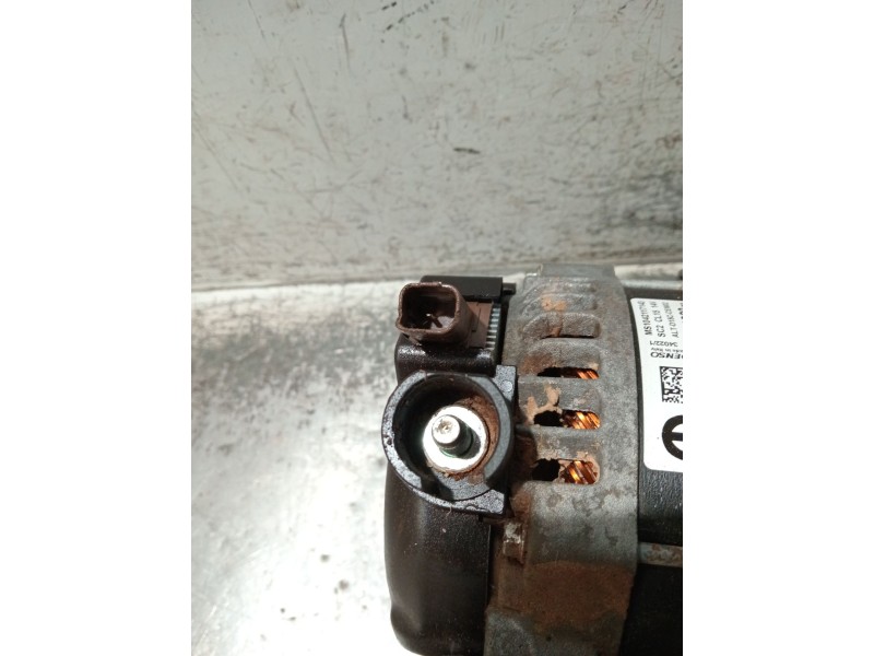 Recambio de alternador para opel corsa f referencia OEM IAM 9835688980 MS1042117143 