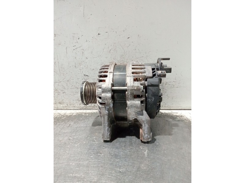 Recambio de alternador para renault megane iv berlina 5p referencia OEM IAM 231009933R A5TE0581ZE 