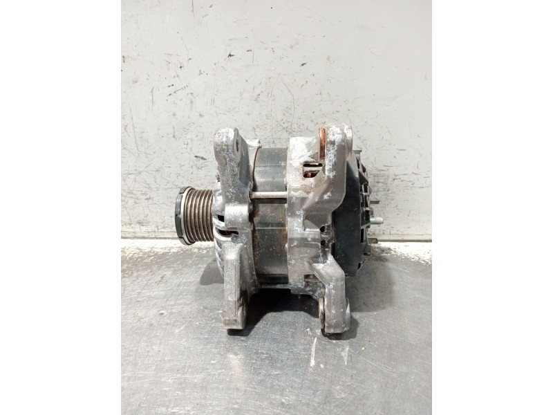 Recambio de alternador para renault megane iv berlina 5p referencia OEM IAM 231009933R A5TE0581ZE 