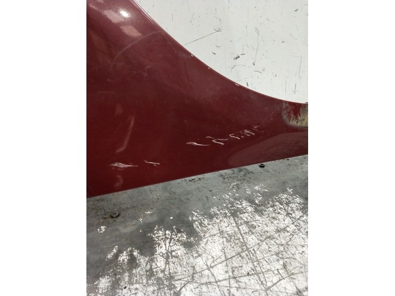 Recambio de aleta delantera derecha para kia carnival referencia OEM IAM   