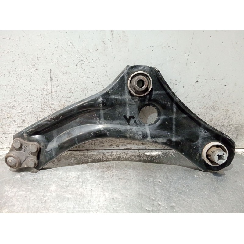 Recambio de brazo suspension inferior delantero derecho para renault megane iv berlina 5p referencia OEM IAM 545042021R  