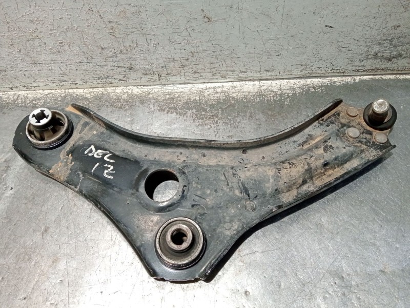 Recambio de brazo suspension inferior delantero izquierdo para renault megane iv berlina 5p referencia OEM IAM 505458992R  