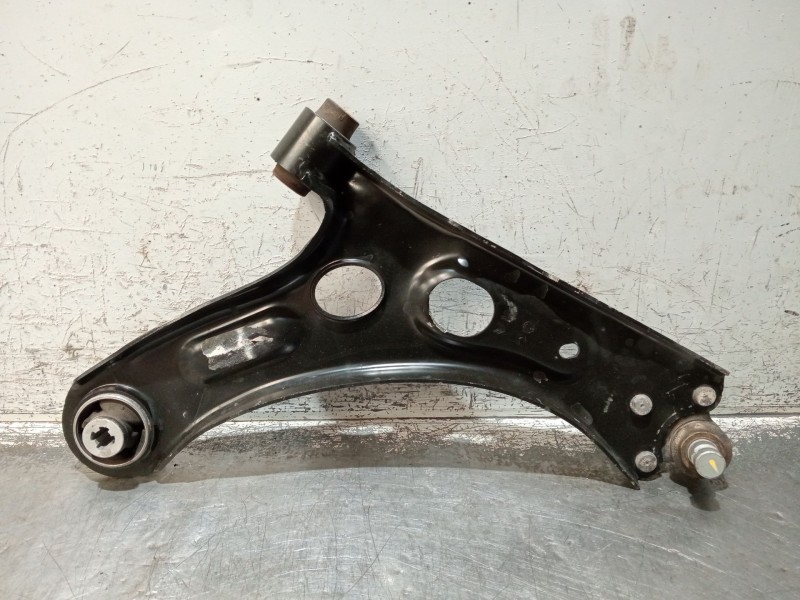 Recambio de brazo suspension inferior delantero derecho para peugeot 208 (p2) referencia OEM IAM   