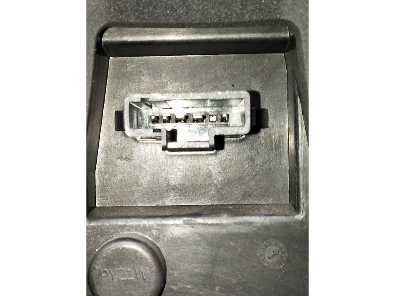 Recambio de piloto trasero izquierdo para dacia logan referencia OEM IAM 8200744760  