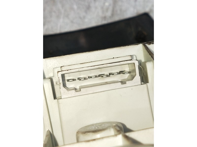 Recambio de piloto trasero izquierdo para audi a3 (8l) referencia OEM IAM   