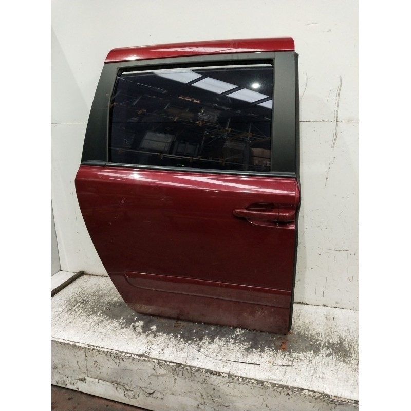 Recambio de puerta lateral corredera derecha para kia carnival referencia OEM IAM  5p 