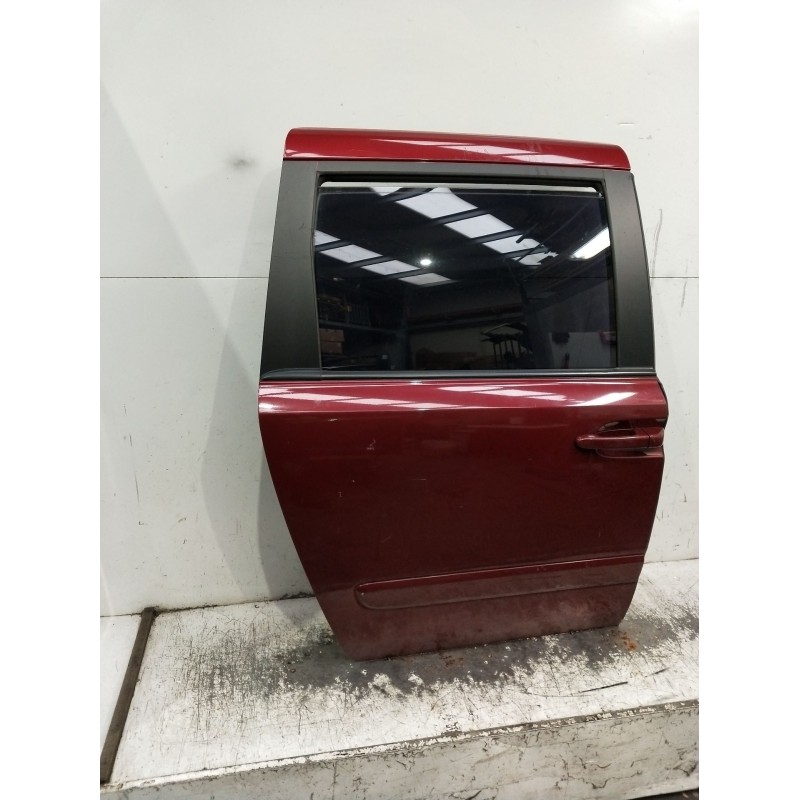 Recambio de puerta lateral corredera derecha para kia carnival referencia OEM IAM  5p 