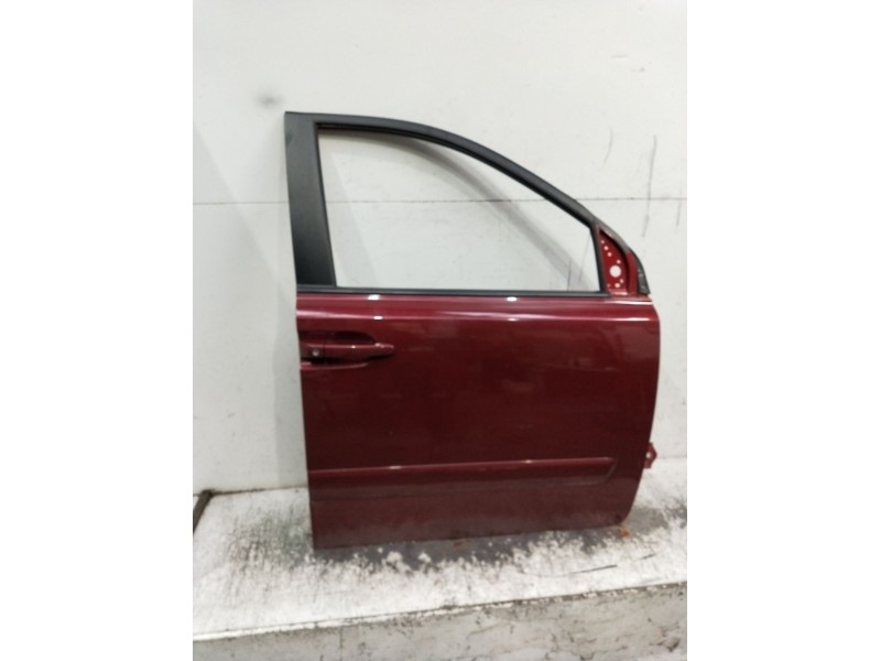 Recambio de puerta delantera derecha para kia carnival referencia OEM IAM  5p 