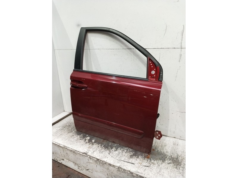 Recambio de puerta delantera derecha para kia carnival referencia OEM IAM  5p 