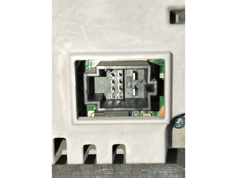 Recambio de pantalla multifuncion para mercedes-benz clase gla (bm 247) referencia OEM IAM A2479015502A2479027301  