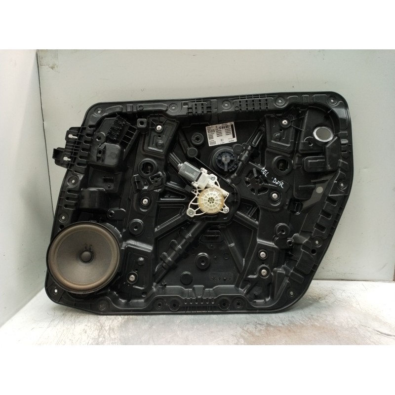 Recambio de elevalunas delantero derecho para mercedes-benz clase gla (bm 247) referencia OEM IAM a1775409610a2478201402a0997601