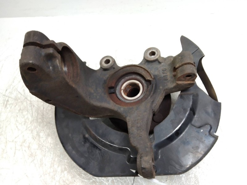 Recambio de mangueta delantera izquierda para mazda 3 berlina (bk) 1.6 crdt active referencia OEM IAM   