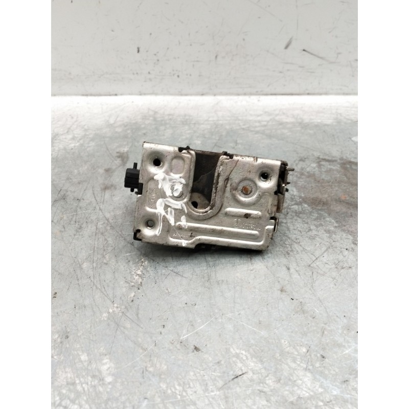 Recambio de motor cierre centralizado trasero derecho para dacia logan referencia OEM IAM 8200928479 5P 
