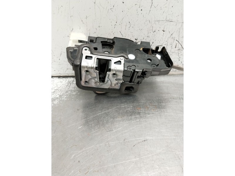 Recambio de motor cierre centralizado trasero izquierdo para mercedes-benz clase gla (bm 247) referencia OEM IAM A1770032999A099