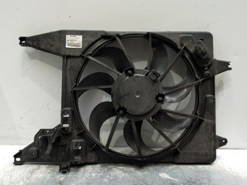 Recambio de electroventilador para dacia logan referencia OEM IAM 01303071078200765566B  