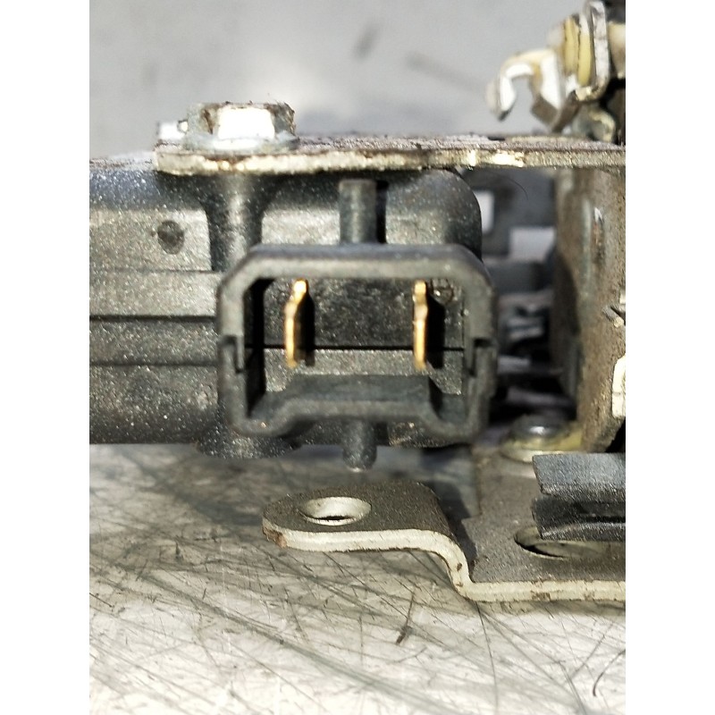 Recambio de motor cierre centralizado trasero izquierdo para dacia logan referencia OEM IAM 5p  