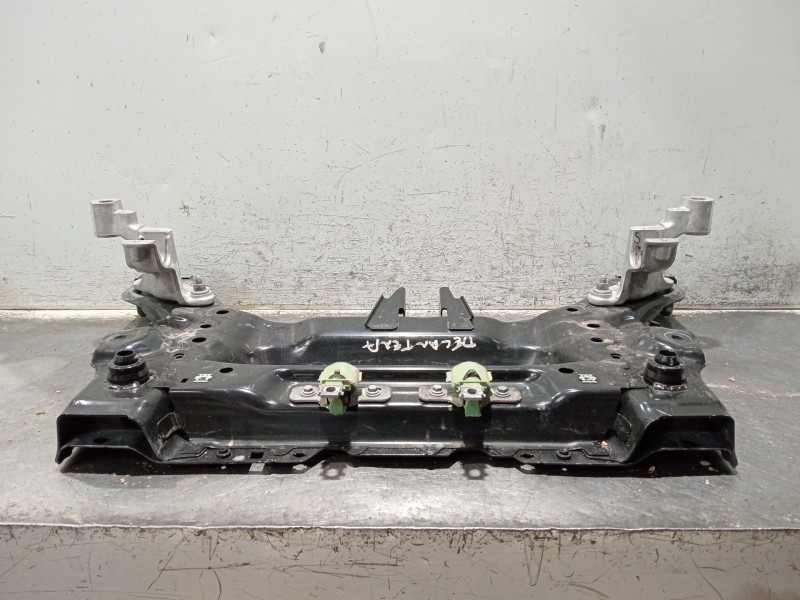 Recambio de puente delantero para renault megane iv berlina 5p referencia OEM IAM   cuna