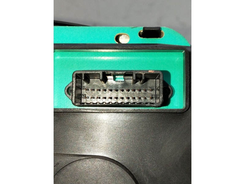 Recambio de cuadro instrumentos para dacia logan referencia OEM IAM 248108043R  