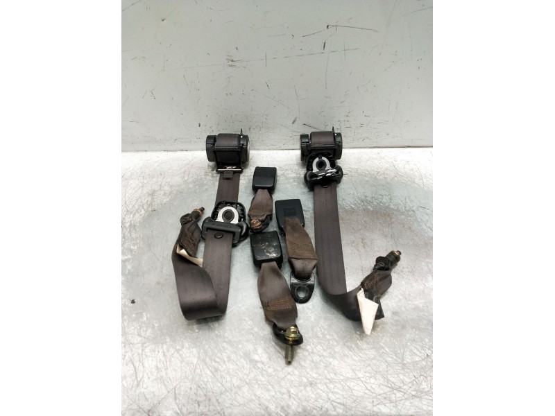 Recambio de juego cinturones trasero para hyundai matrix (fc) 1.6 gls referencia OEM IAM  5p 