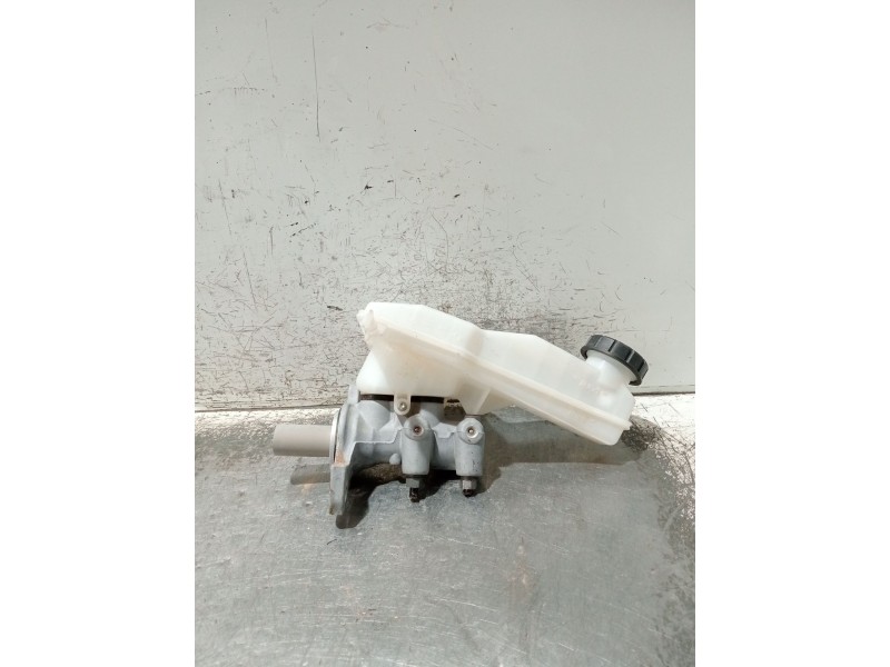 Recambio de bomba freno para opel corsa f referencia OEM IAM 32672071 A005P990 