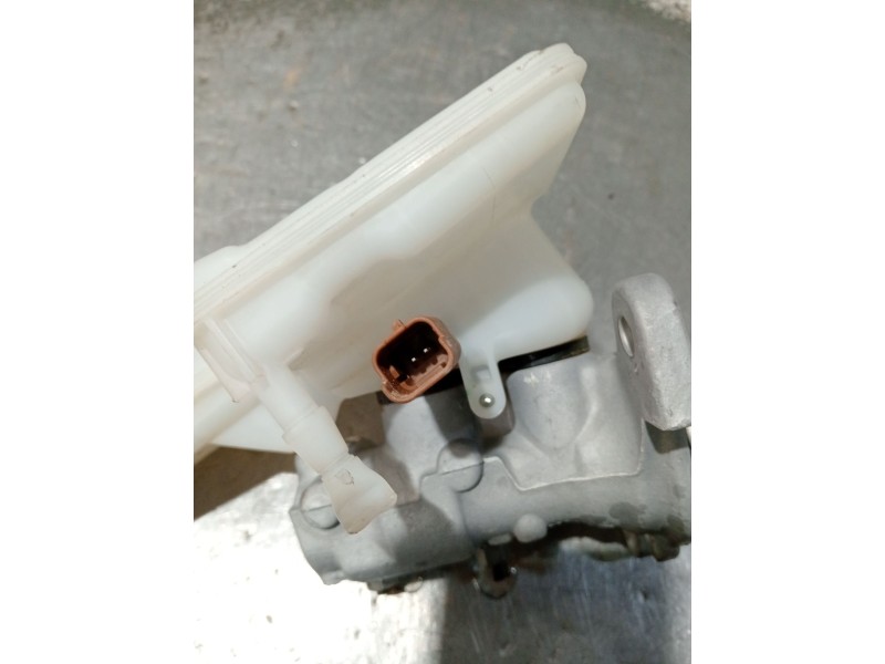 Recambio de bomba freno para opel corsa f referencia OEM IAM 32672071 A005P990 