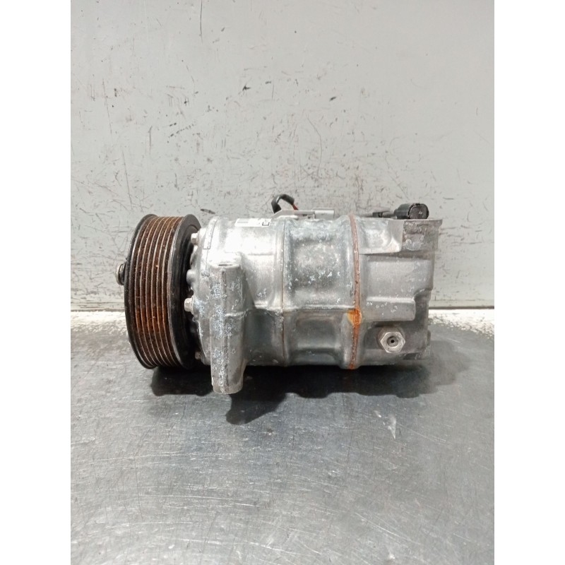 Recambio de compresor aire acondicionado para renault megane iv berlina 5p referencia OEM IAM 926001268R PXC14 