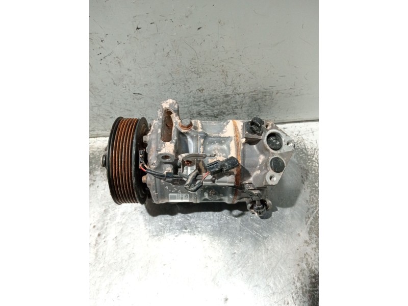 Recambio de compresor aire acondicionado para renault megane iv berlina 5p referencia OEM IAM 926001268R PXC14 