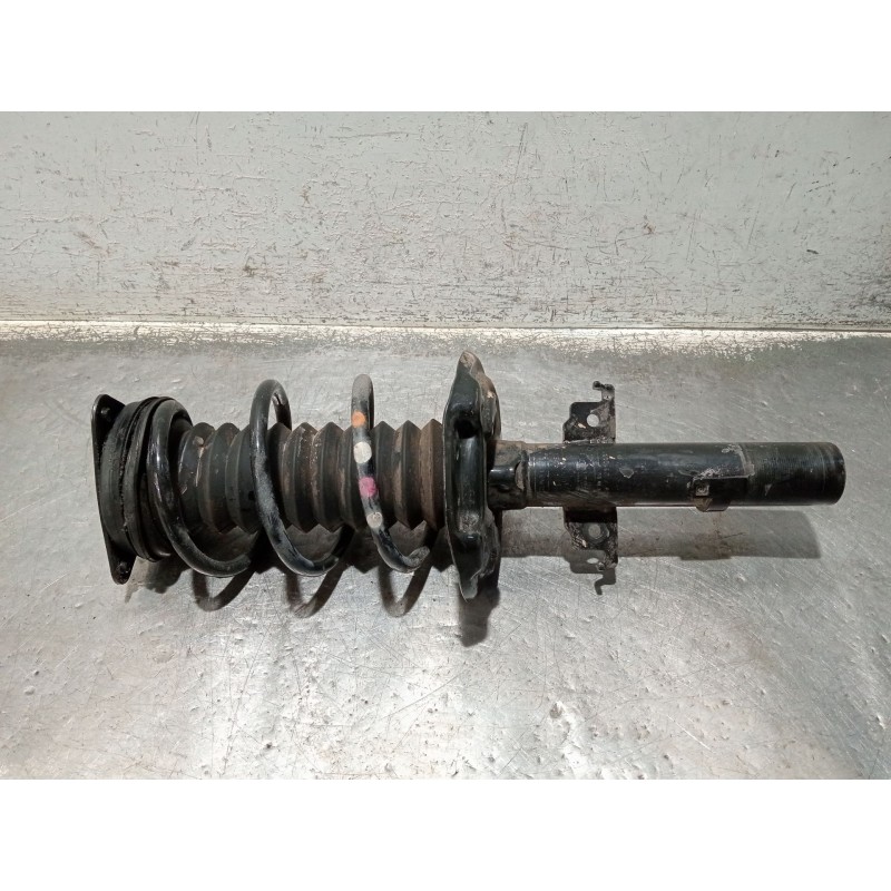 Recambio de amortiguador delantero izquierdo para renault megane iv berlina 5p referencia OEM IAM 543025418R  