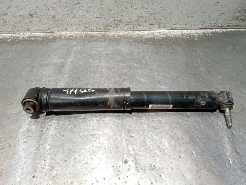 Recambio de amortiguador trasero para renault megane iv berlina 5p referencia OEM IAM 562101385R  
