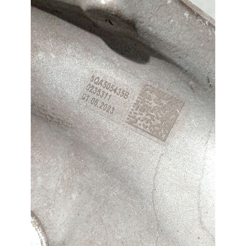 Recambio de mangueta trasera izquierda para cupra formentor referencia OEM IAM 5QA505435B 3Q0615611 