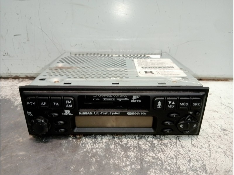 Recambio de sistema audio / radio cd para nissan pick-up (d22) 2.5 16v turbodiesel cat referencia OEM IAM 28113VK701 PP1675H 