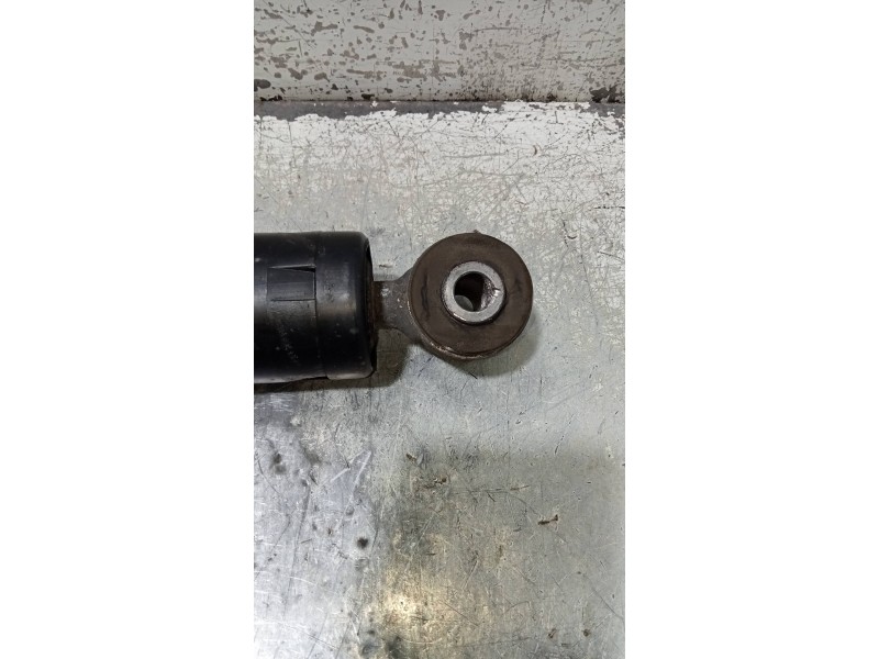 Recambio de amortiguador trasero izquierdo para opel combo (corsa c) familiar referencia OEM IAM 814901002455  