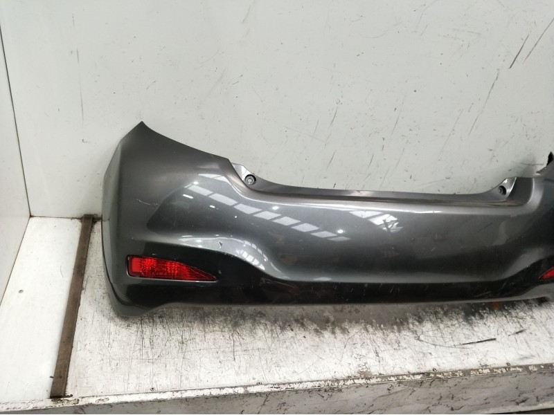 Recambio de paragolpes trasero para toyota yaris live referencia OEM IAM   