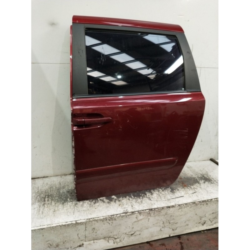 Recambio de puerta lateral corredera izquierda para kia carnival referencia OEM IAM  5p 