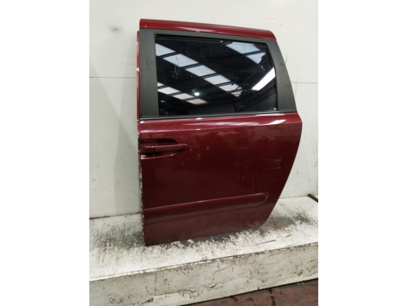 Recambio de puerta lateral corredera izquierda para kia carnival referencia OEM IAM  5p 