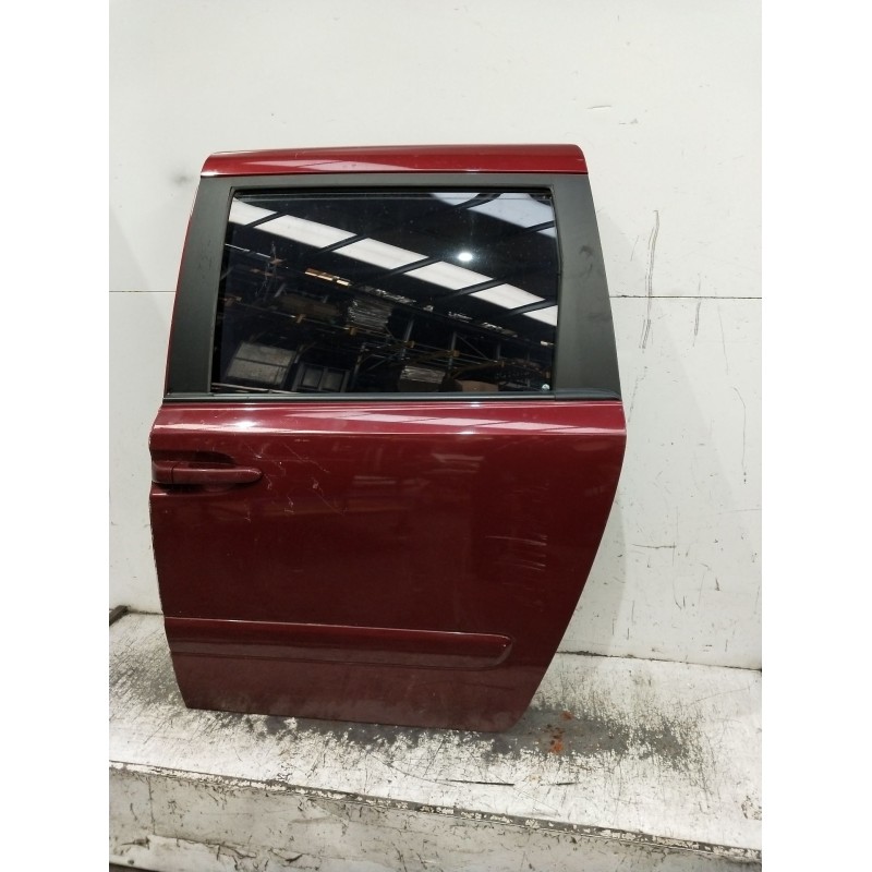 Recambio de puerta lateral corredera izquierda para kia carnival referencia OEM IAM  5p 