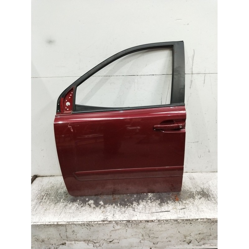 Recambio de puerta delantera izquierda para kia carnival referencia OEM IAM  5p 